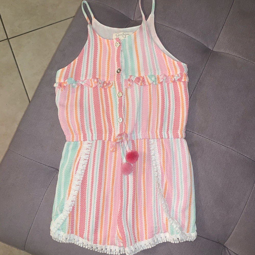 Jessica Simpson jumper